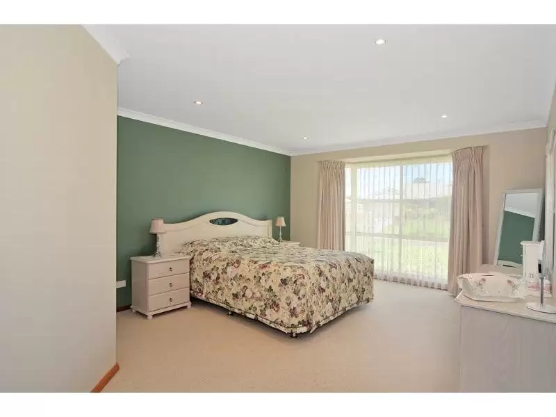 34 Burradoo Crescent, Nowra Sold by Integrity Real Estate - image 4