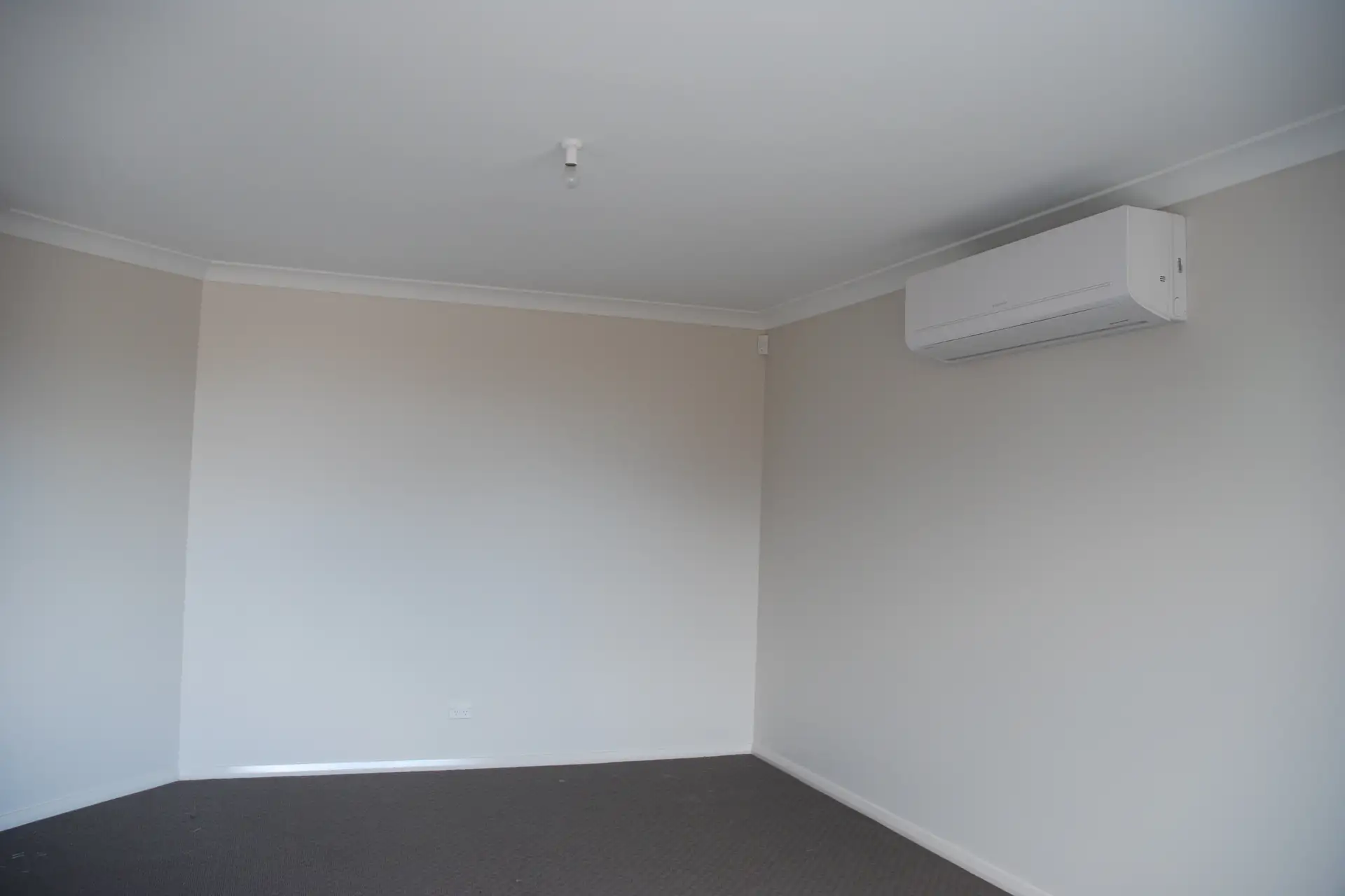2/123C Meroo Road, Bomaderry Leased by Integrity Real Estate - image 2