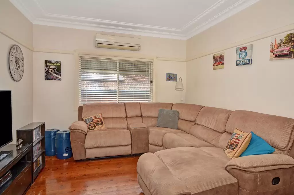 15 Huxley Street, Nowra Sold by Integrity Real Estate - image 3