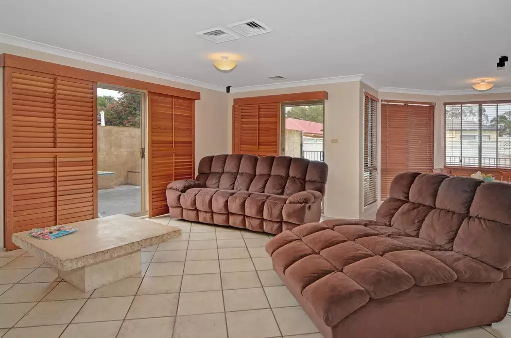 51 Robinia Way, Worrigee Sold by Integrity Real Estate - image 3