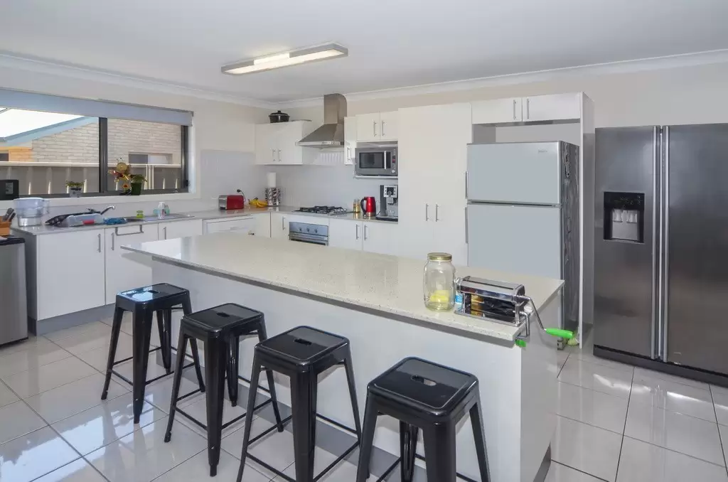 49 Isa Road, Worrigee Sold by Integrity Real Estate - image 3