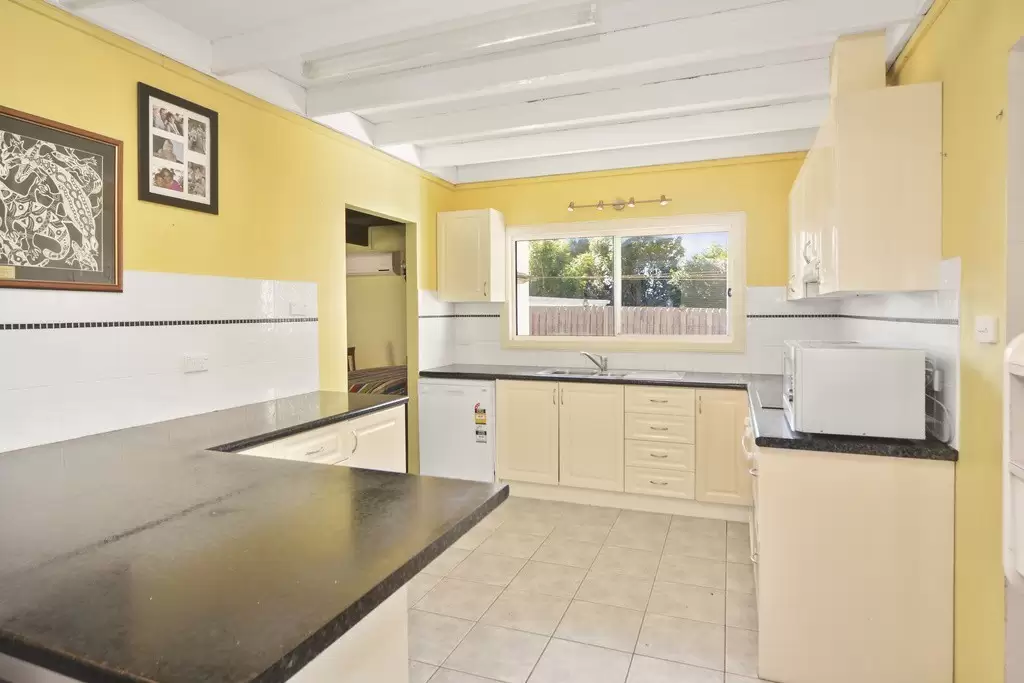 48 Salisbury Drive, Nowra Sold by Integrity Real Estate - image 2