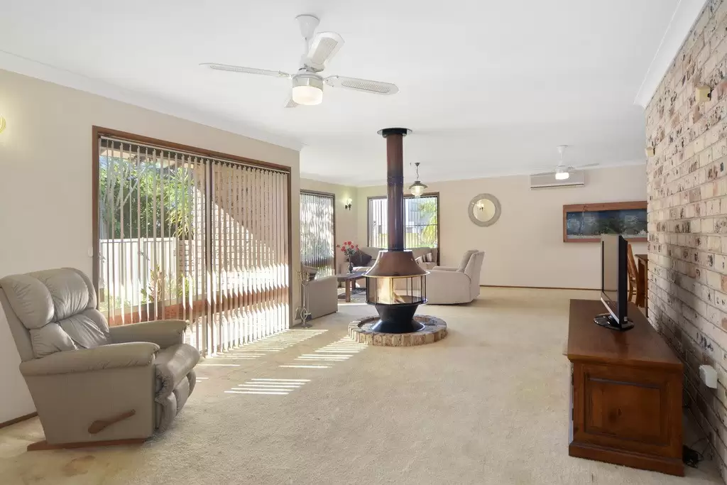 6 Hawthorn Avenue, Nowra Sold by Integrity Real Estate - image 2