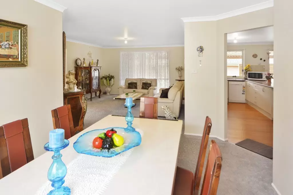 19 Kardella Avenue, Nowra Sold by Integrity Real Estate - image 2