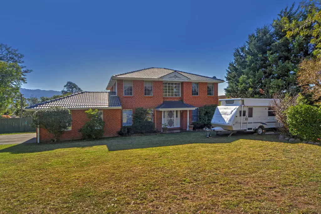 21 Woorin Close, Bomaderry Sold by Integrity Real Estate - image 1