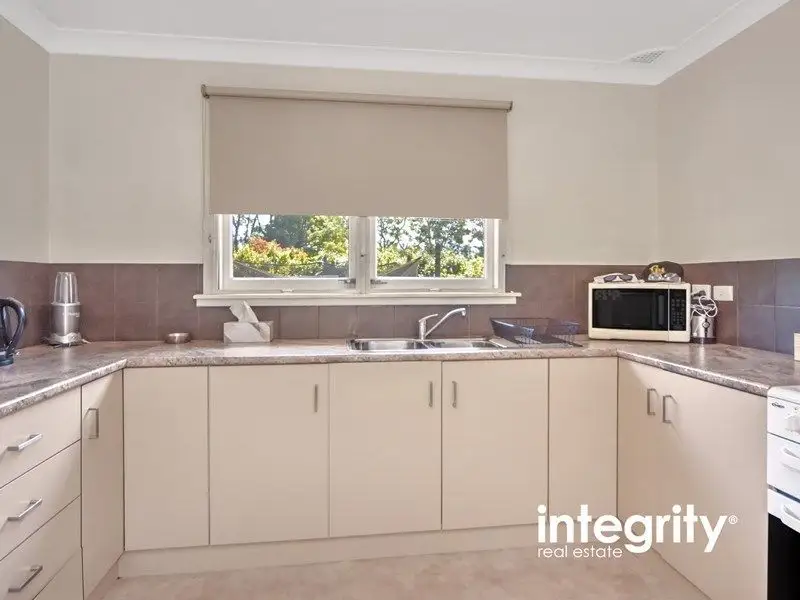2 Alfred Street, Bomaderry Leased by Integrity Real Estate - image 4