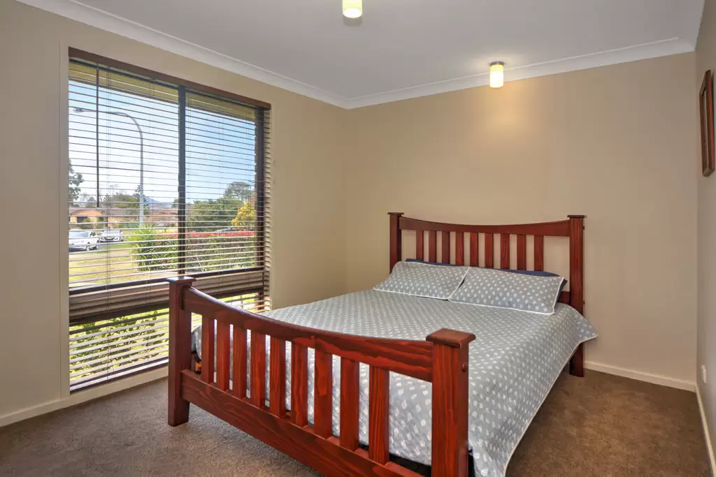 4 Alverstoke Close, Bomaderry Sold by Integrity Real Estate - image 5