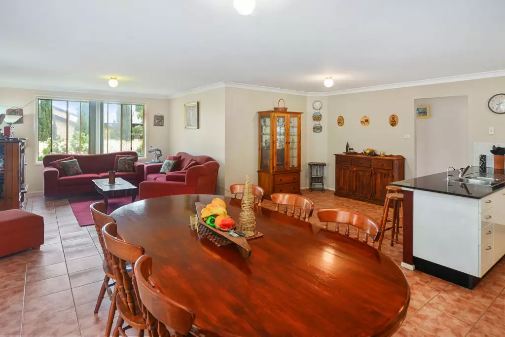 1 Golden Grove, Worrigee Sold by Integrity Real Estate - image 2