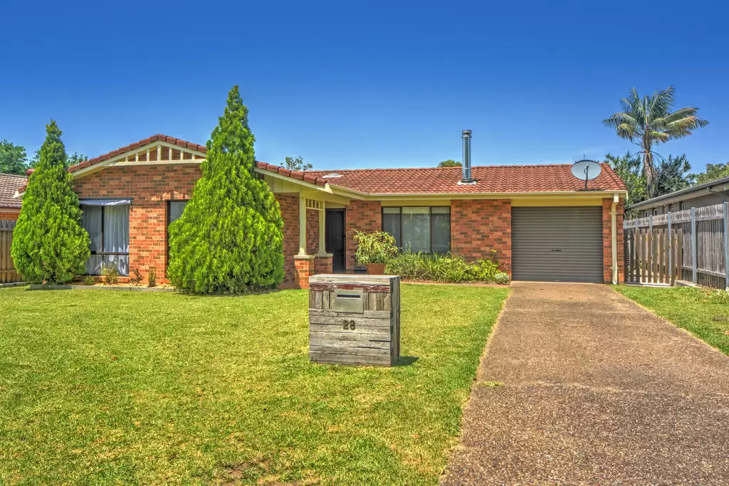 28 Cavalier Parade, Bomaderry Sold by Integrity Real Estate - image 1