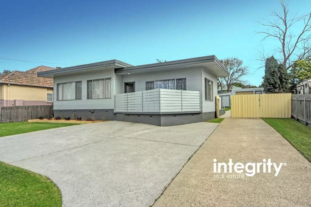 23 Meroo Street, Bomaderry Sold by Integrity Real Estate - image 1