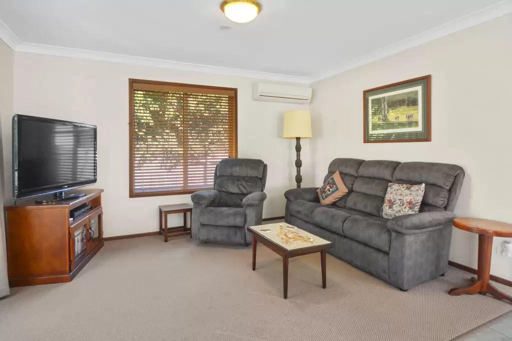 24 Lyndhurst Drive, Bomaderry Sold by Integrity Real Estate - image 3