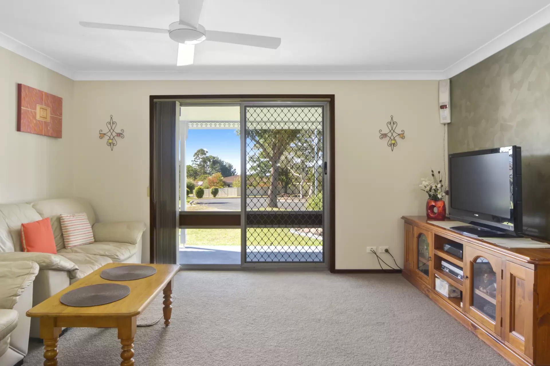 3 Lynmouth Grove, Bomaderry Sold by Integrity Real Estate - image 2