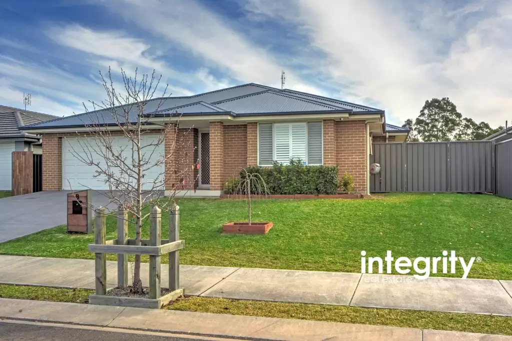 8 Firetail Street, South Nowra Sold by Integrity Real Estate - image 1