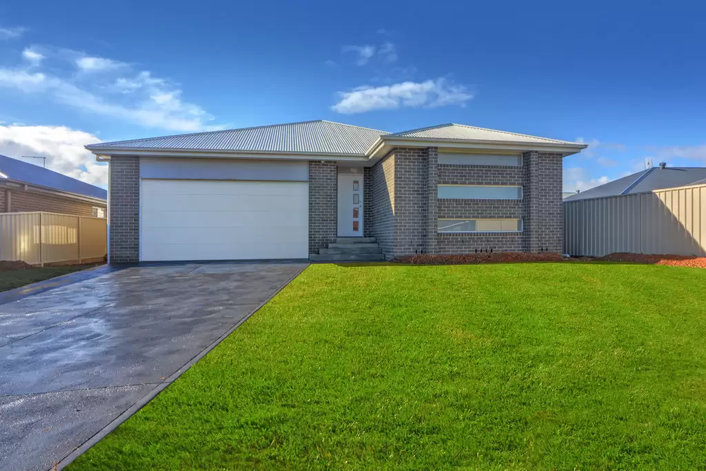 29 Caladenia Crescent, South Nowra Sold by Integrity Real Estate - image 1