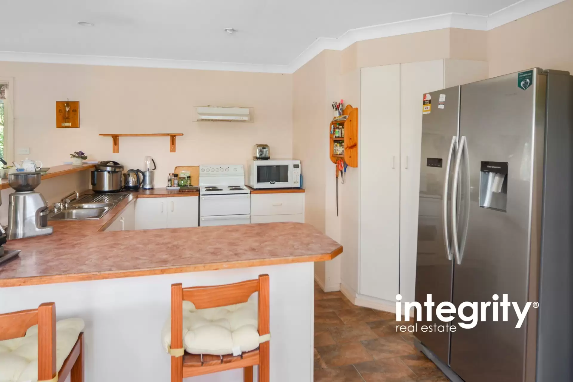 387 Princes Highway, Bomaderry Sold by Integrity Real Estate - image 6