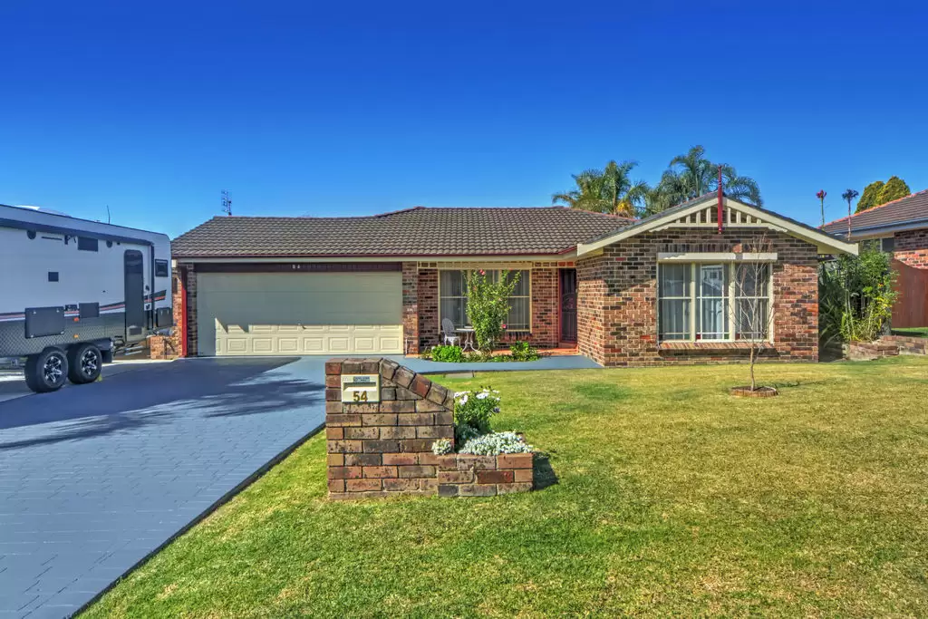 54 Jasmine Drive, Bomaderry Sold by Integrity Real Estate - image 1
