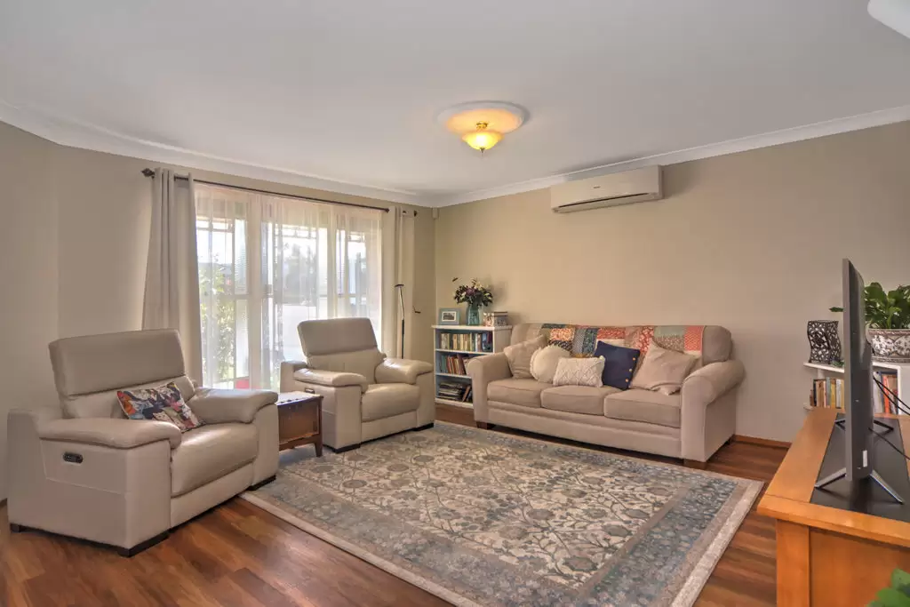 54 Jasmine Drive, Bomaderry Sold by Integrity Real Estate - image 2