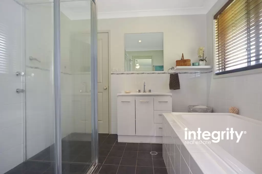 72 Coconut Drive, North Nowra Sold by Integrity Real Estate - image 7