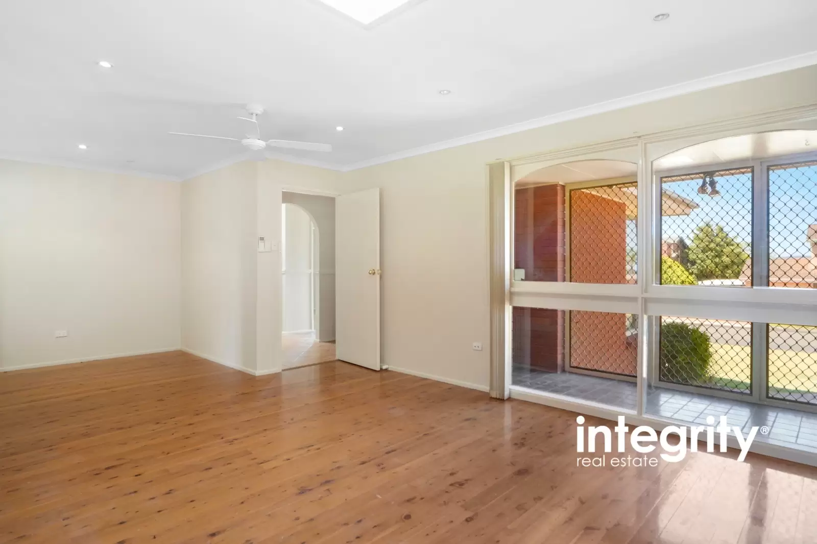 81 Salisbury Drive, Nowra Sold by Integrity Real Estate - image 2