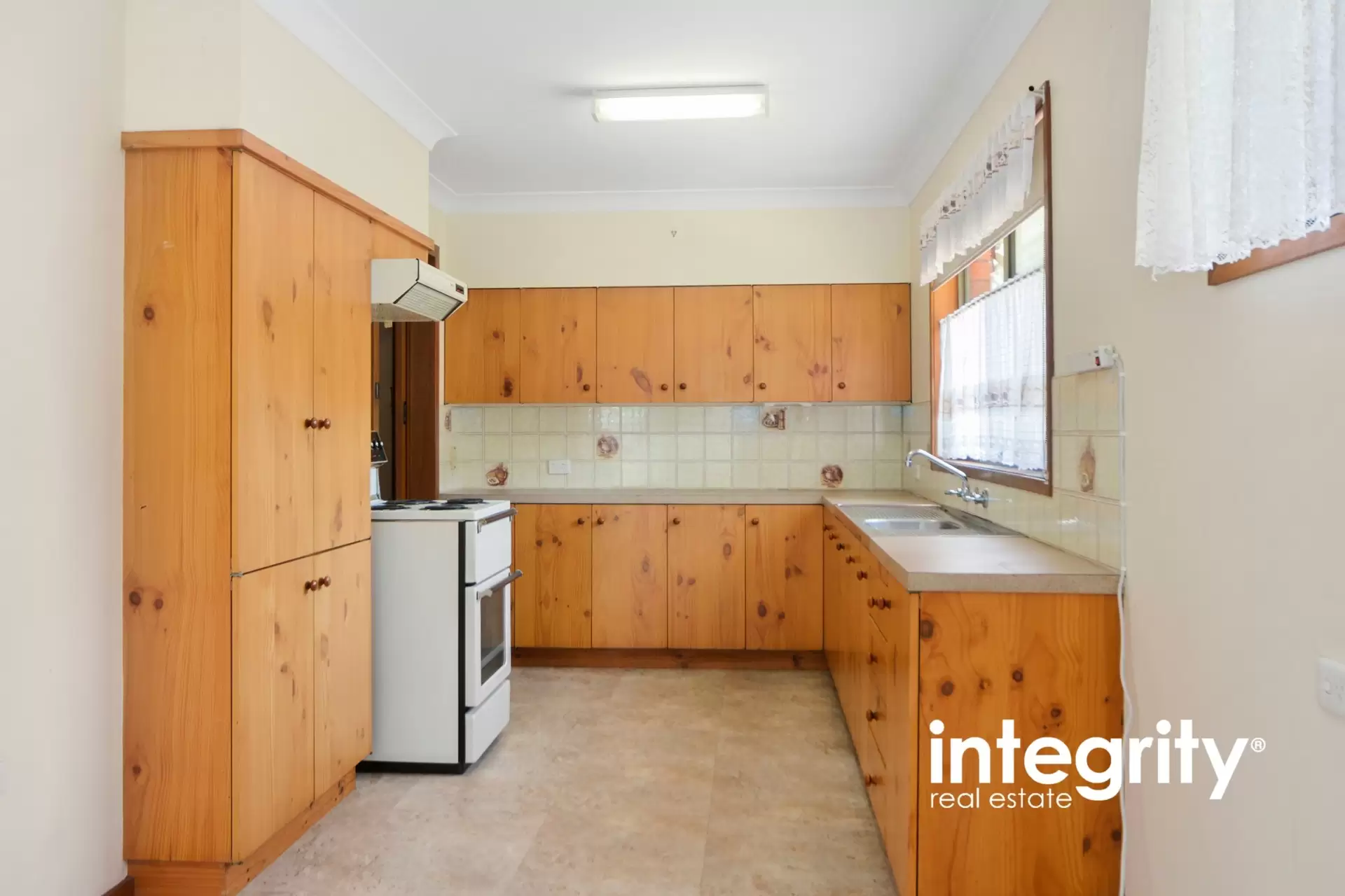 3/52 Tarawal Street, Bomaderry Sold by Integrity Real Estate - image 3