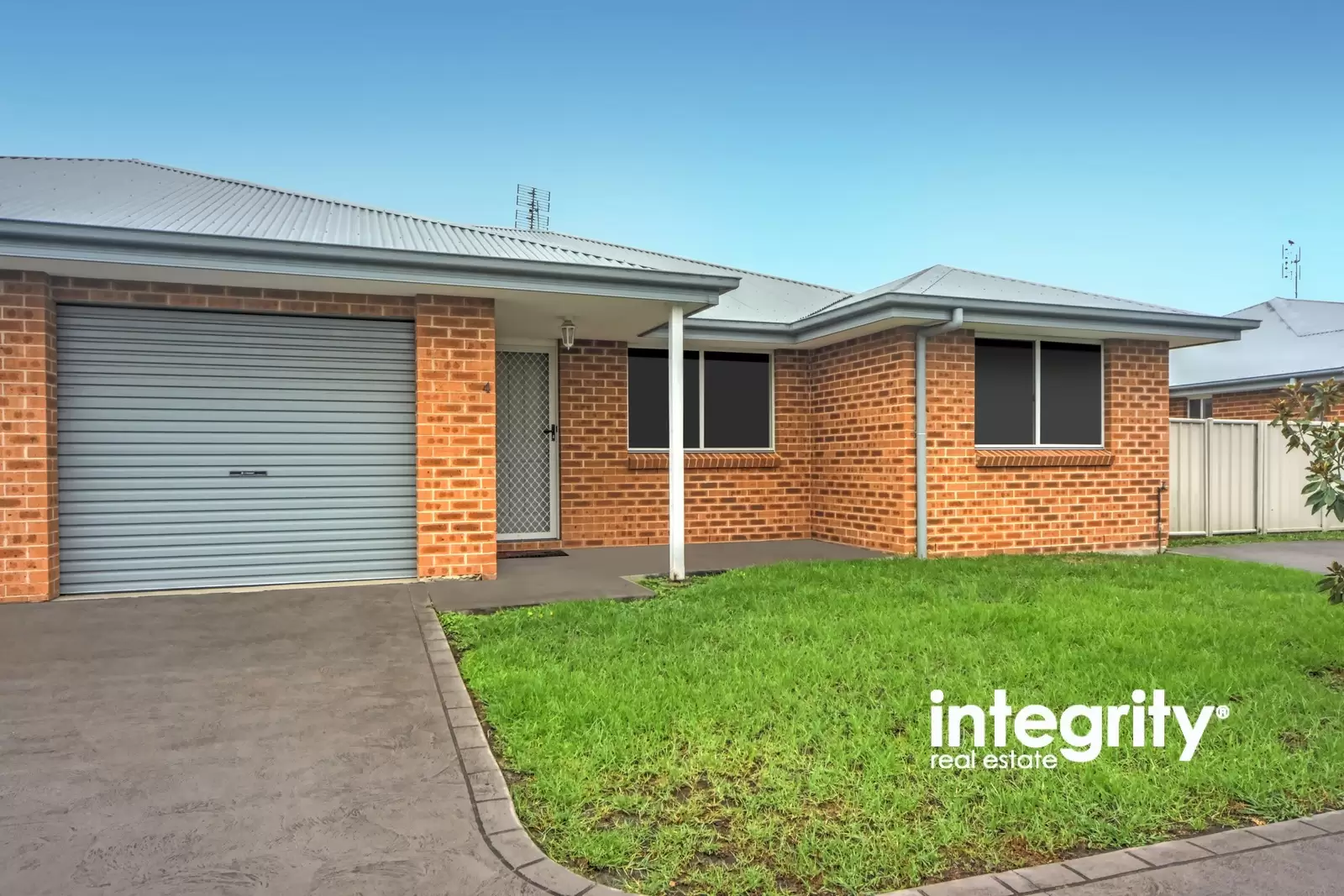4/13 Hannah Place, Worrigee Sold by Integrity Real Estate - image 1