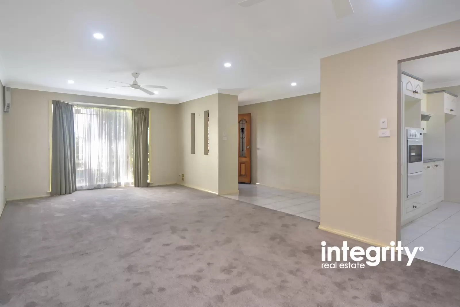 37 Illawarra Circuit, Worrigee Sold by Integrity Real Estate - image 2