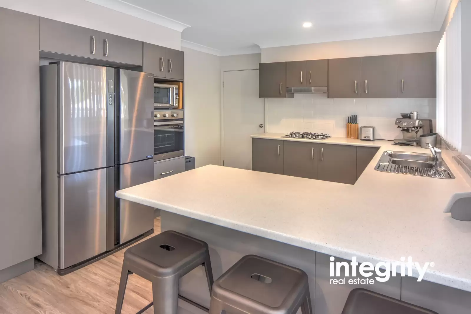 4/49 Hillcrest Avenue, South Nowra Sold by Integrity Real Estate - image 2