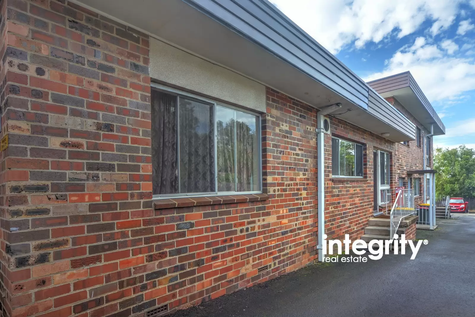 2/430 Princes Highway, Bomaderry Sold by Integrity Real Estate - image 2