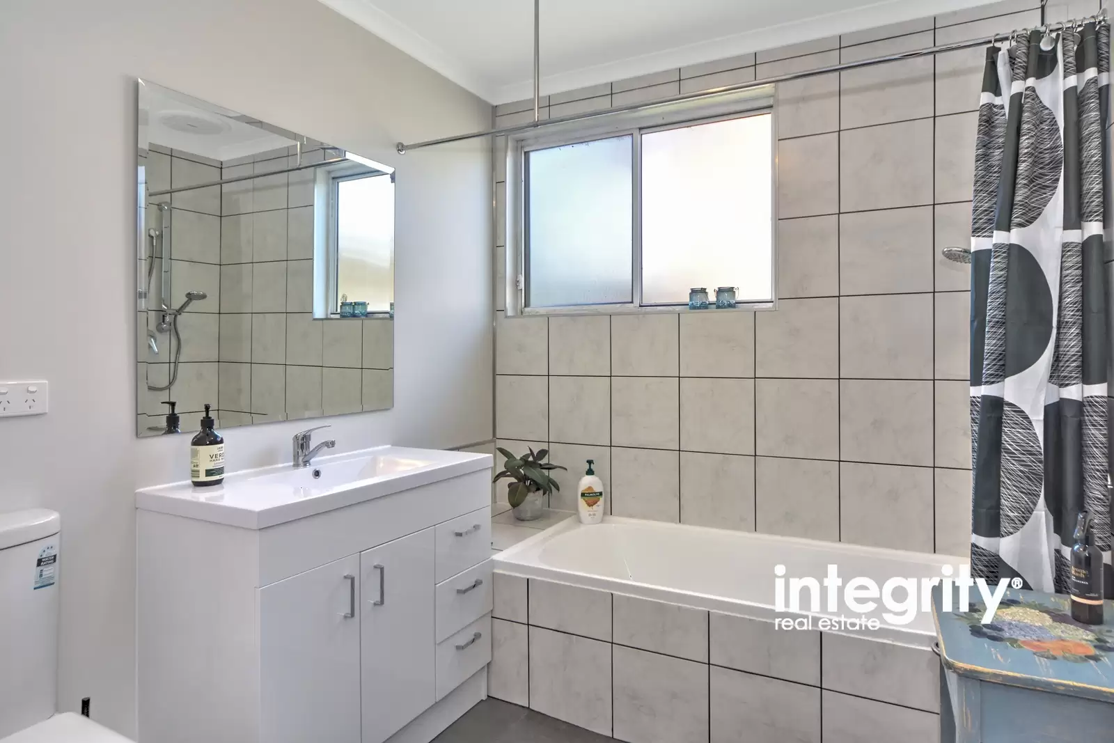 53 Comarong Street, Greenwell Point Sold by Integrity Real Estate - image 7