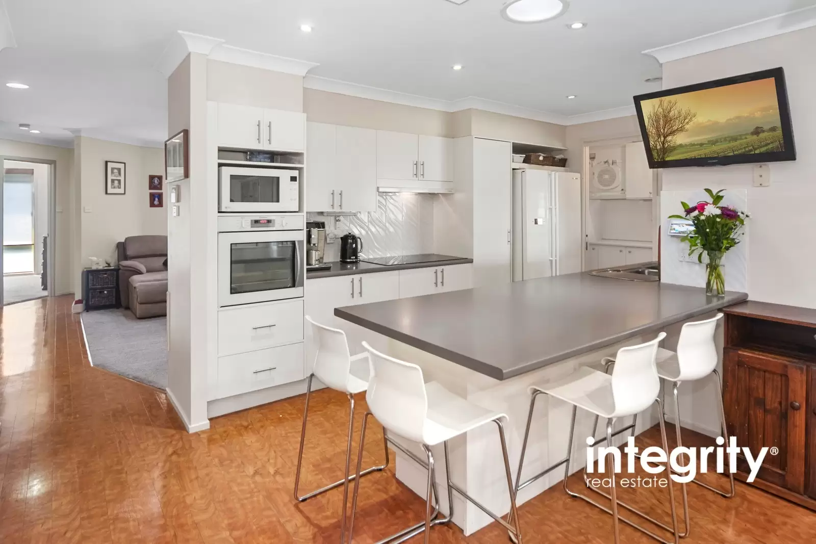 37 Devlin Avenue, North Nowra Sold by Integrity Real Estate - image 3
