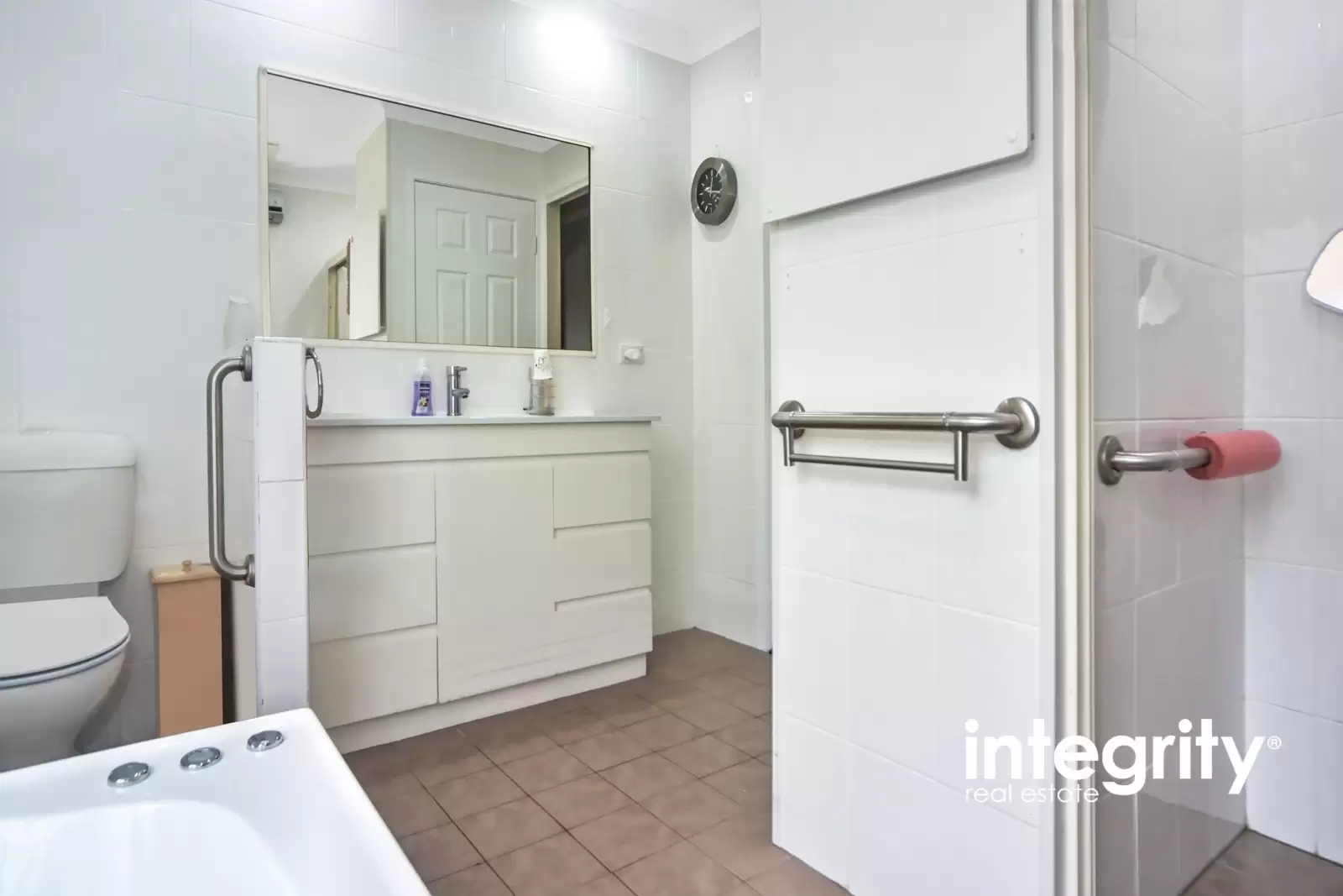 37 Devlin Avenue, North Nowra Sold by Integrity Real Estate - image 7