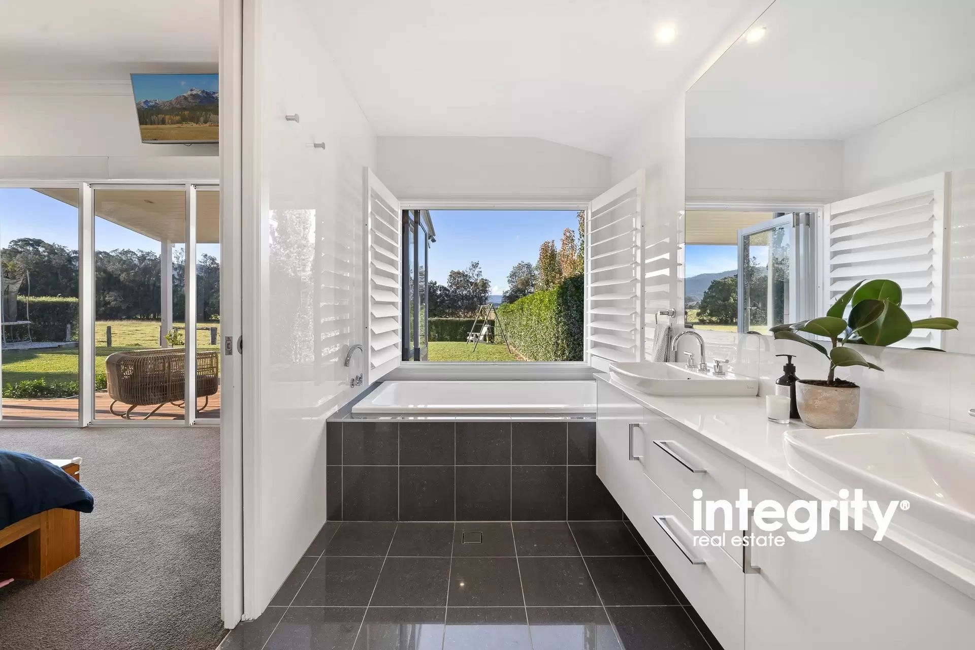42 Banool Circuit, Bomaderry Sold by Integrity Real Estate - image 11