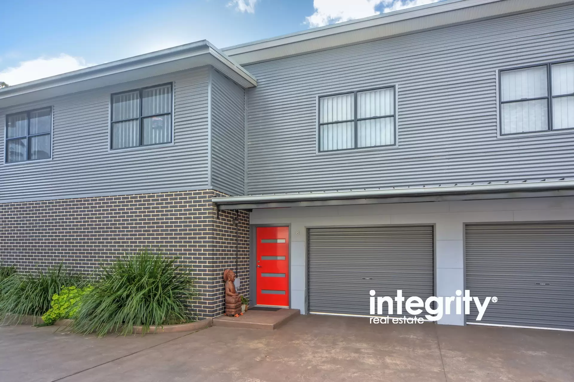 8/429A Princes Highway, Bomaderry Sold by Integrity Real Estate - image 1