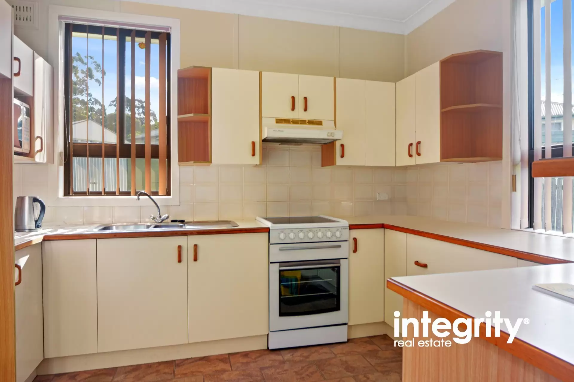 1 Bourne Avenue, Nowra Sold by Integrity Real Estate - image 2