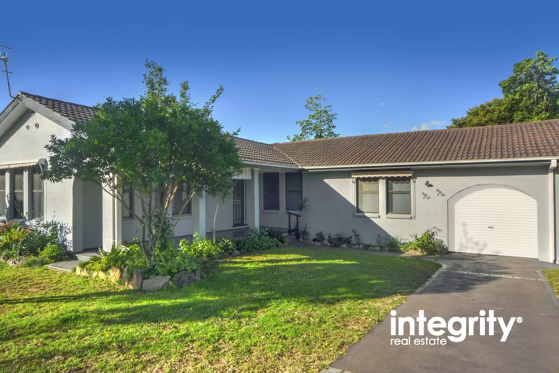 2 Jasmine Drive, Bomaderry Sold by Integrity Real Estate - image 1