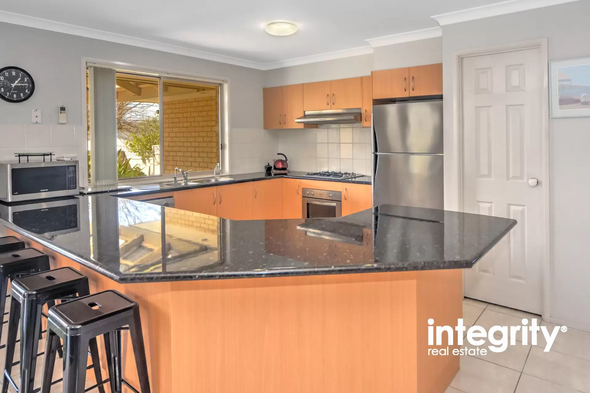 7 Sullivan Street, Worrigee Sold by Integrity Real Estate - image 2
