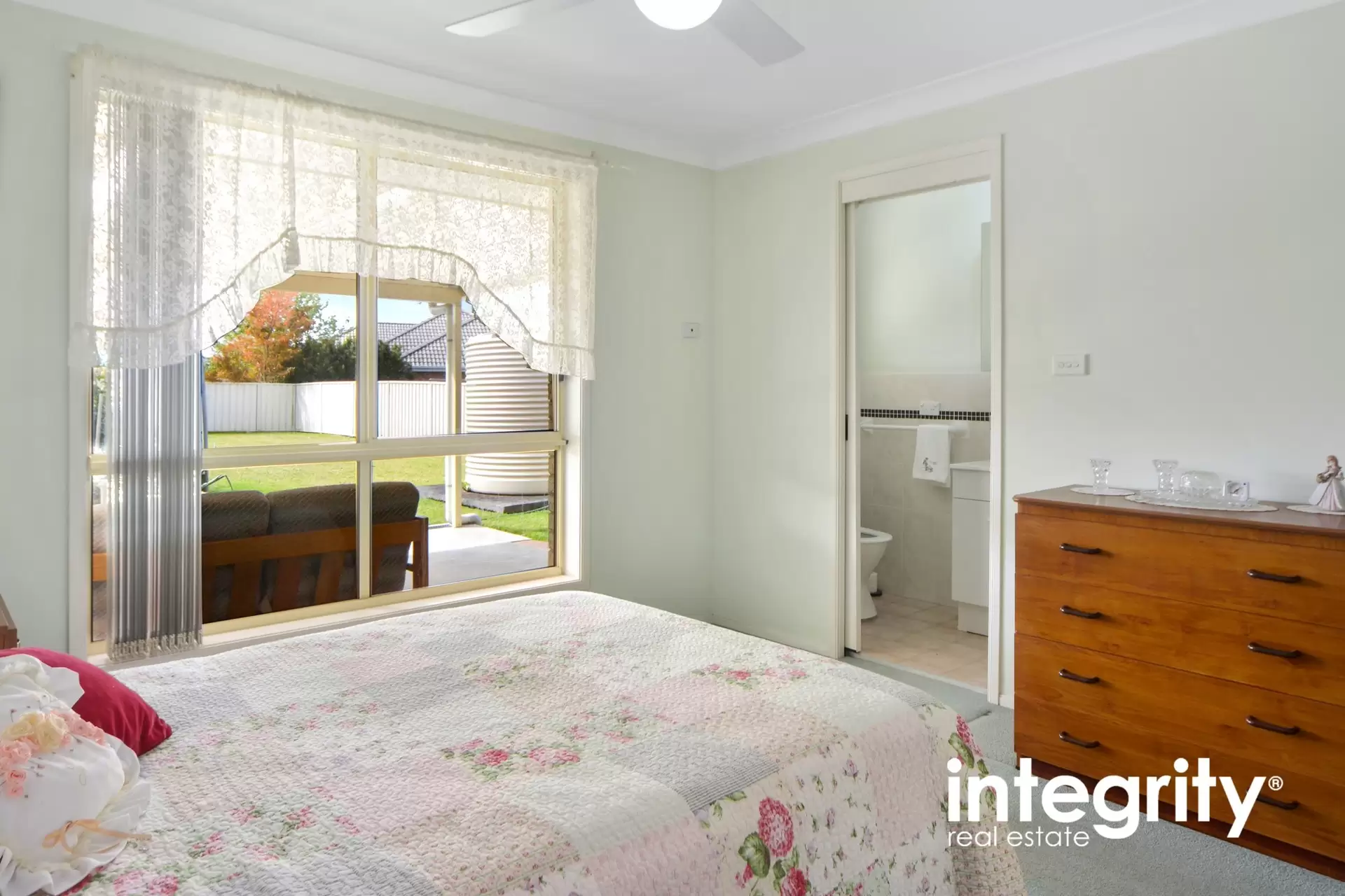17 Costa Street, Worrigee Sold by Integrity Real Estate - image 5
