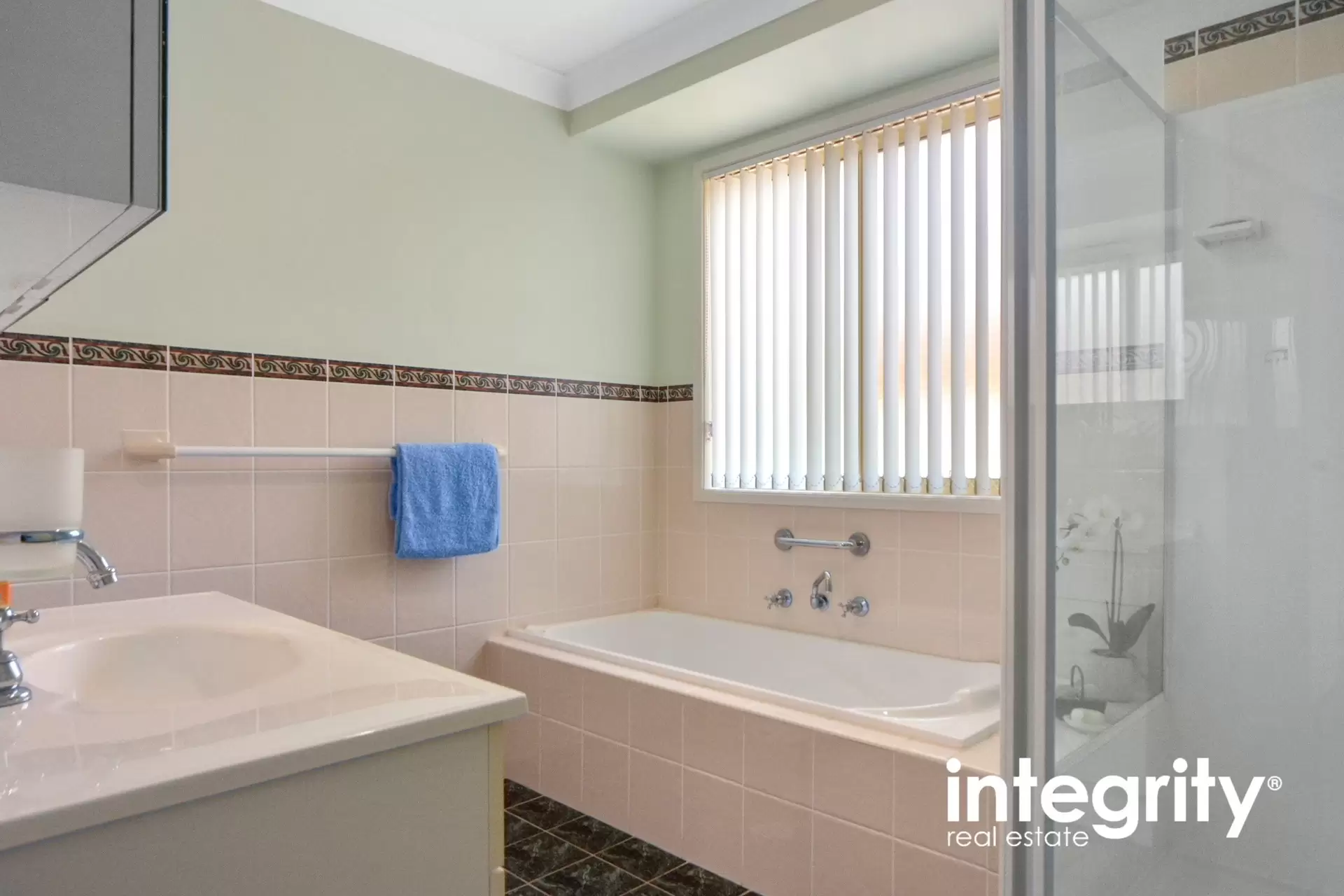 17 Costa Street, Worrigee Sold by Integrity Real Estate - image 6