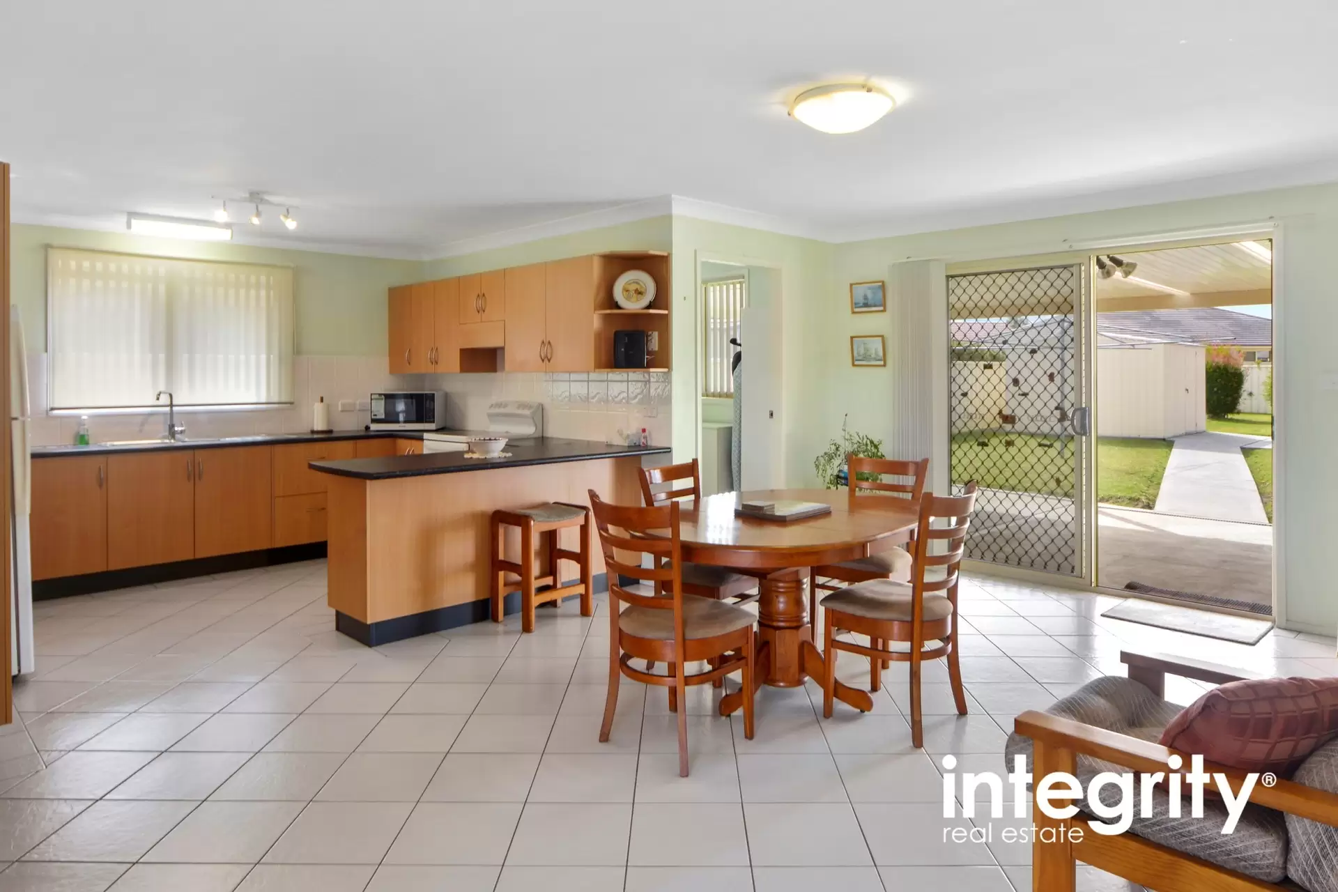 17 Costa Street, Worrigee Sold by Integrity Real Estate - image 3