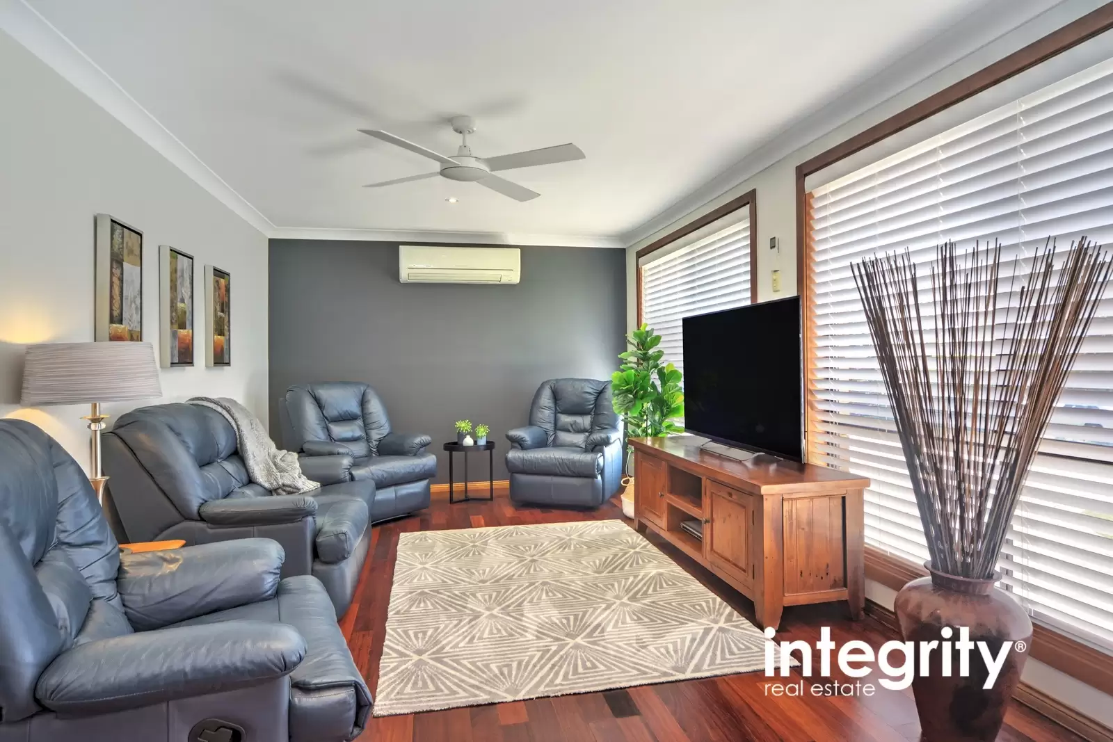 81 Lyndhurst Drive, Bomaderry Sold by Integrity Real Estate - image 2