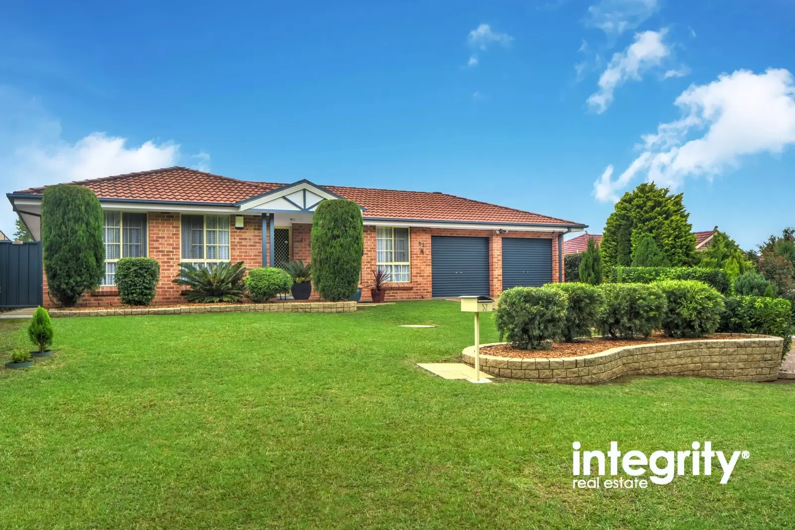 52 Yeovil Drive, Bomaderry Sold by Integrity Real Estate