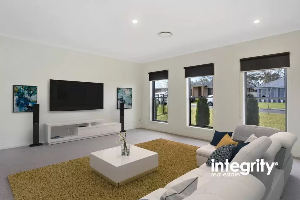 4 Hanover Close, South Nowra Sold by Integrity Real Estate - image 2