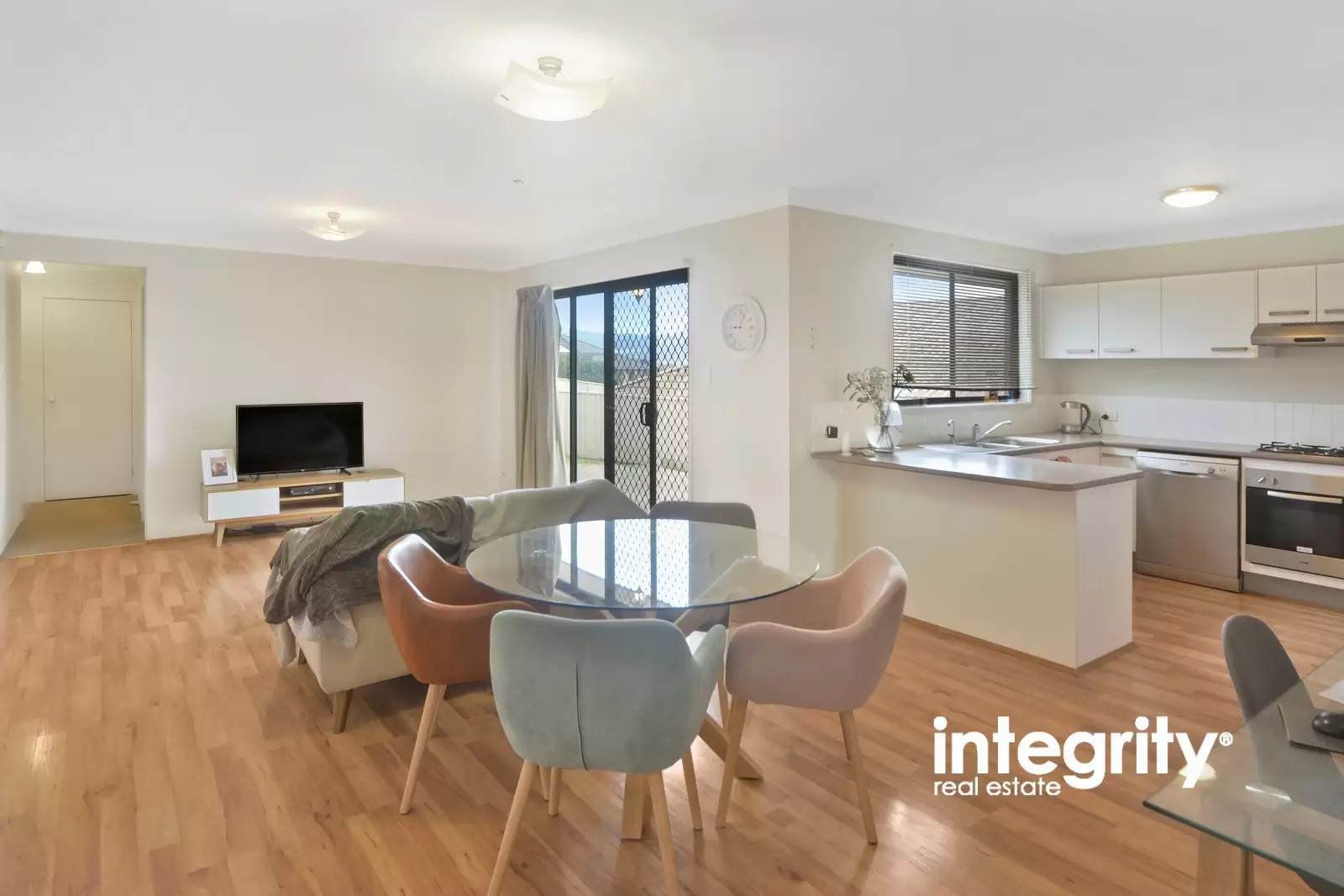 24 Warrigal Street, Nowra Sold by Integrity Real Estate - image 3