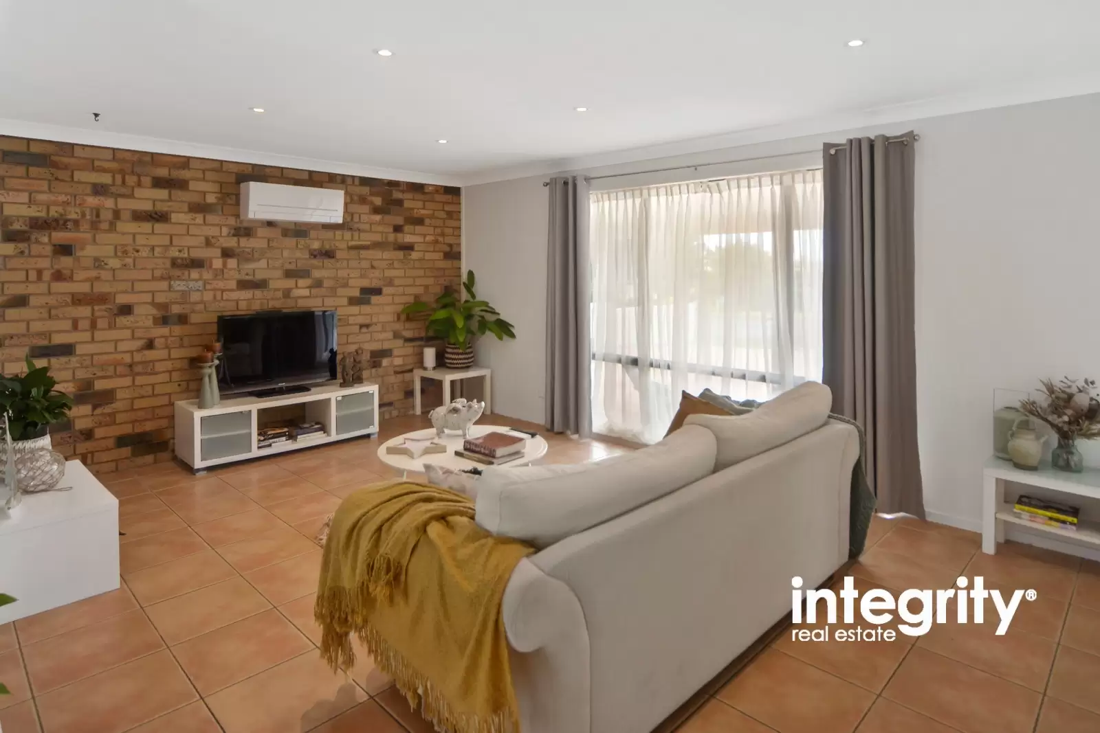 83 Lyndhurst Drive, Bomaderry Sold by Integrity Real Estate - image 3