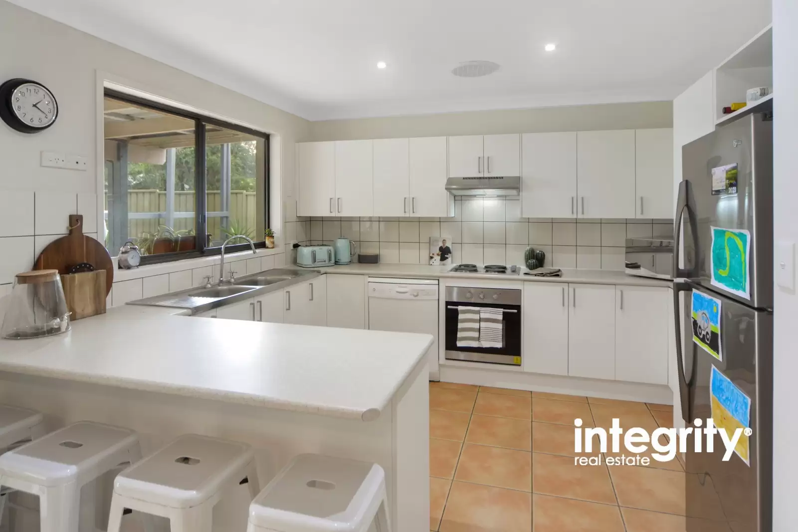 83 Lyndhurst Drive, Bomaderry Sold by Integrity Real Estate - image 2
