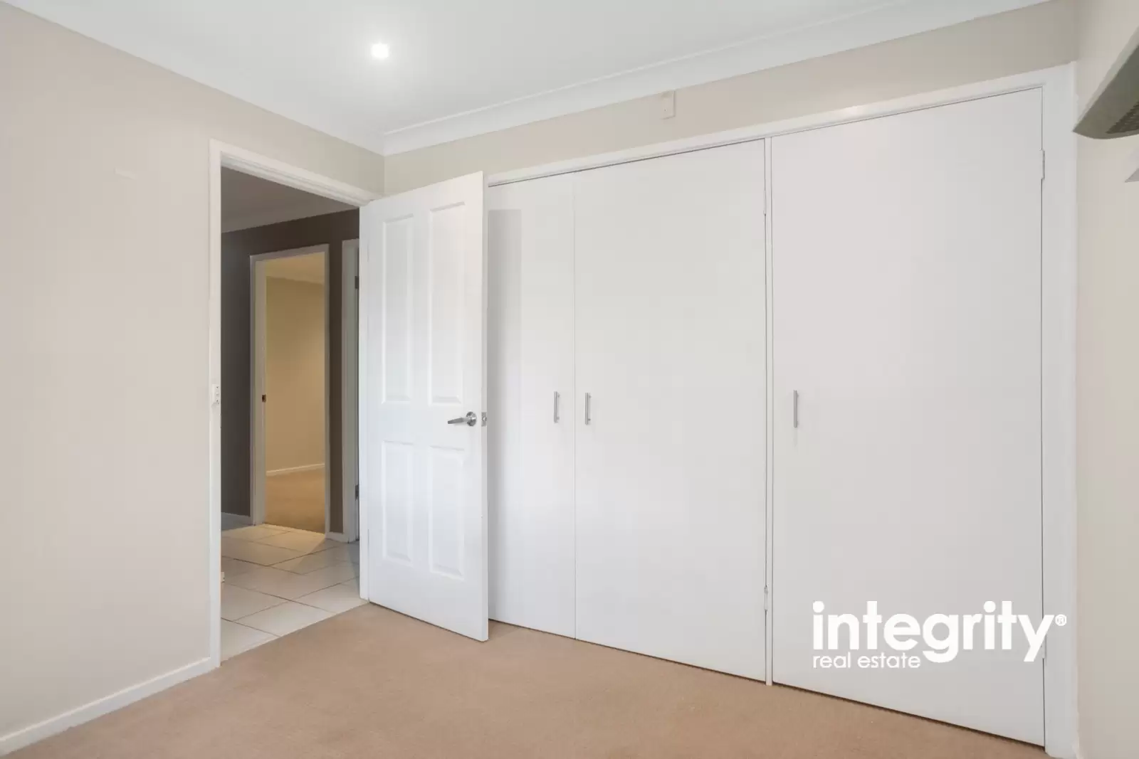15 Yeovil Drive, Bomaderry Sold by Integrity Real Estate - image 5