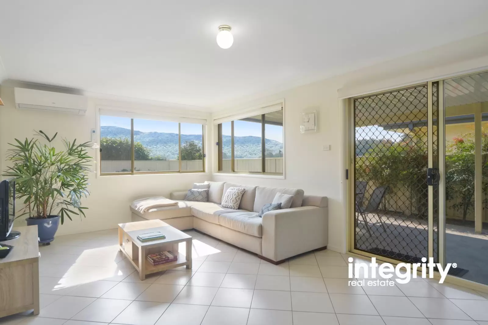 8 Emerald Drive, Meroo Meadow Sold by Integrity Real Estate - image 4