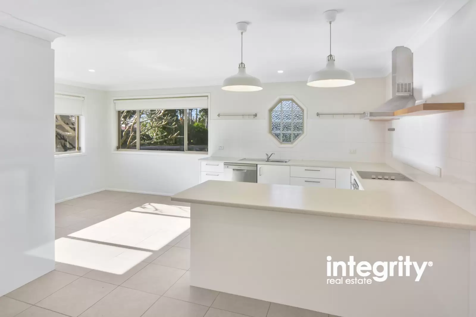 5 Katela Avenue, Bomaderry Sold by Integrity Real Estate - image 2