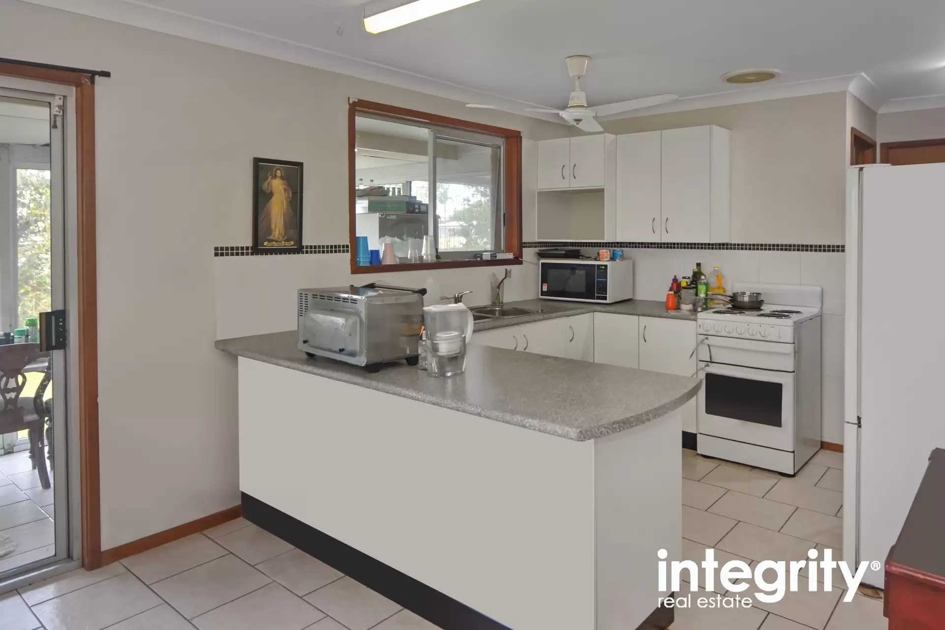 14 Crawford Drive, North Nowra Sold by Integrity Real Estate - image 3