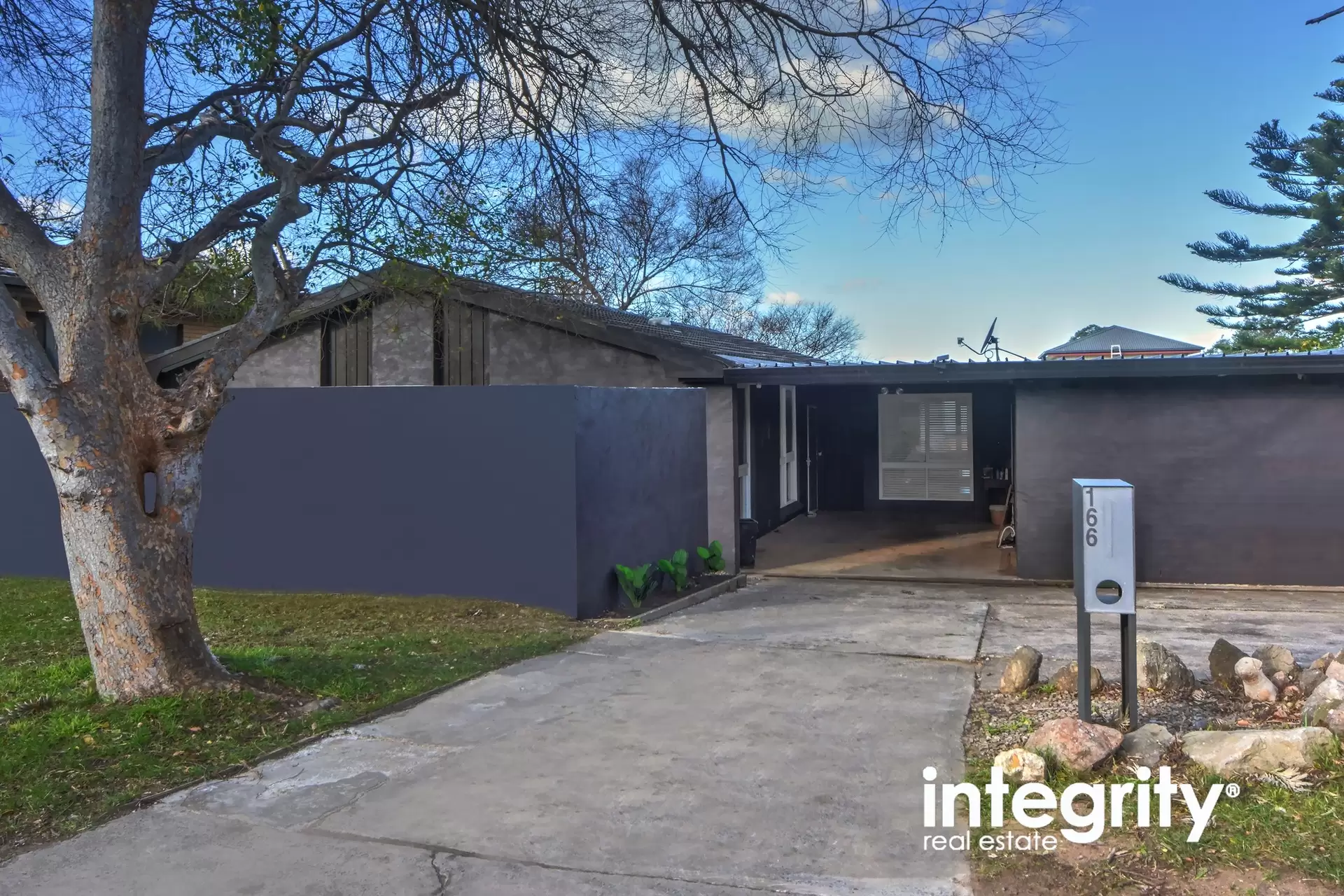 166 Wallace Street, Nowra Sold by Integrity Real Estate - image 1